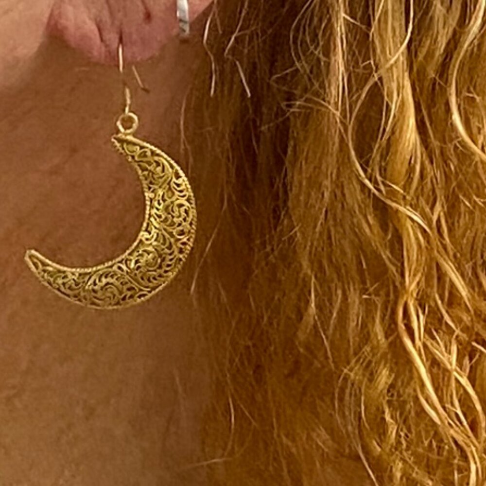 Nepalese Handmade 24K Gold over Sterling Inlaid Filigree Crescent Moon Earrings